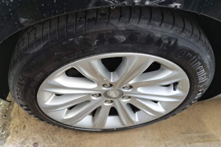 Used Cadillac ATS-L 2017 28T Fashion Edition Right Rear Wheel Hub