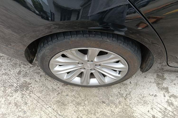 Used Cadillac ATS-L 2017 28T Tech Edition Right Rear Wheel Hub