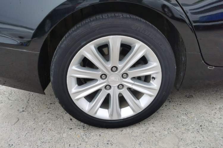 Used Cadillac ATS-L 2017 28T Tech Edition Right Rear Wheel Hub
