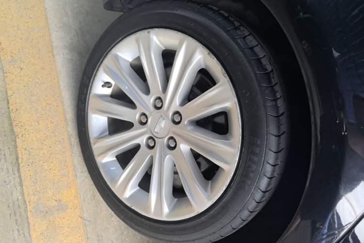 Used Cadillac ATS-L 2017 28T Tech Edition Right Rear Wheel Hub