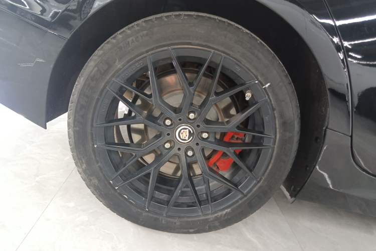 Used Cadillac ATS-L 2017 28T Tech Edition Right Rear Wheel Hub