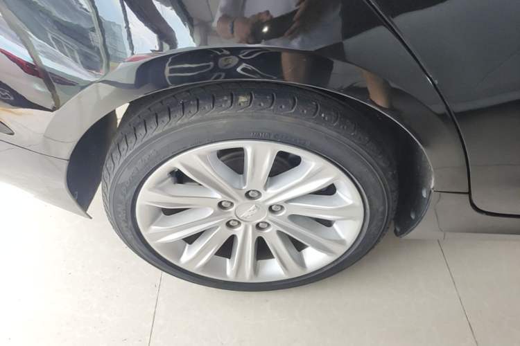 Used Cadillac ATS-L 2017 28T Tech Edition Right Rear Wheel Hub