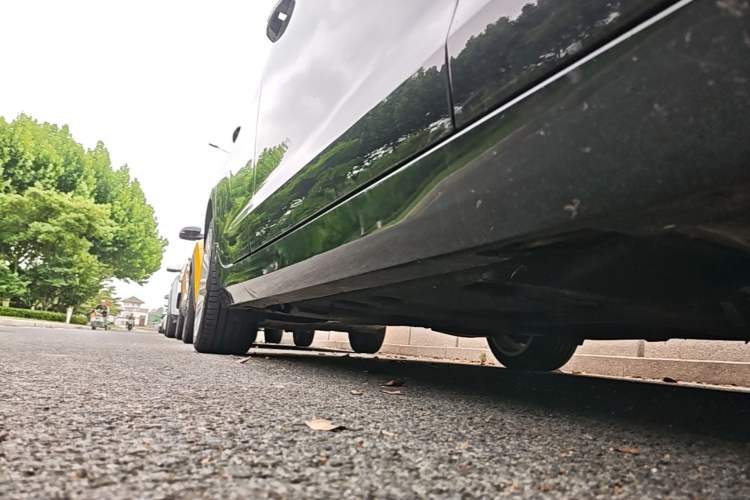 Used Cadillac ATS-L 2017 28T Tech Edition Right Side Sill