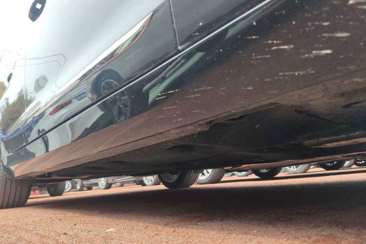 Used Cadillac ATS-L 2017 28T Tech Edition Right Side Sill