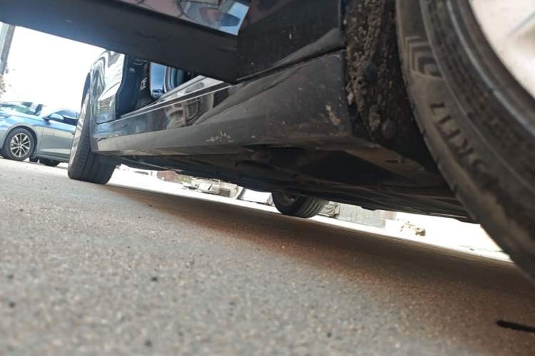 Used Cadillac ATS-L 2017 28T Tech Edition Right Side Sill