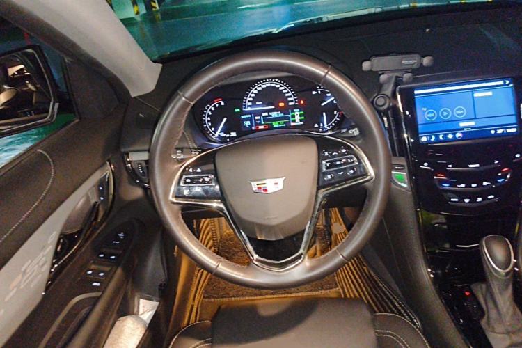 Used Cadillac ATS-L 2017 28T Fashion Edition Steering Wheel