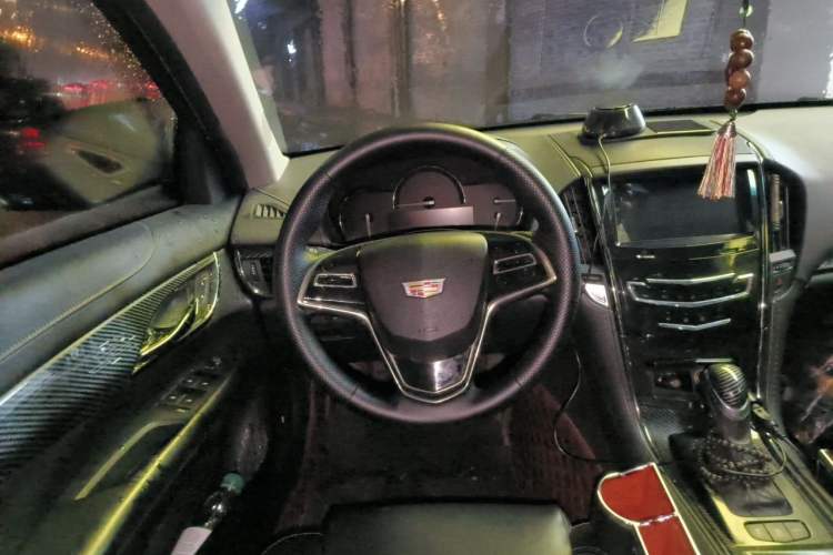 Used Cadillac ATS-L 2017 28T Tech Edition Steering Wheel