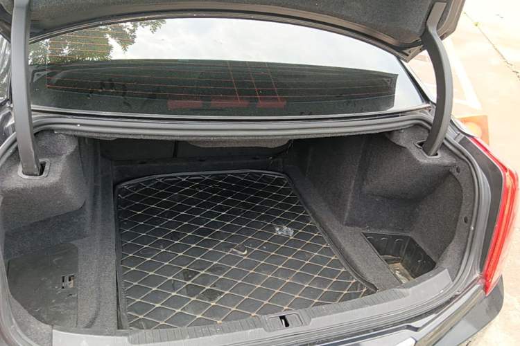 Used Cadillac ATS-L 2017 28T Tech Edition Trunk