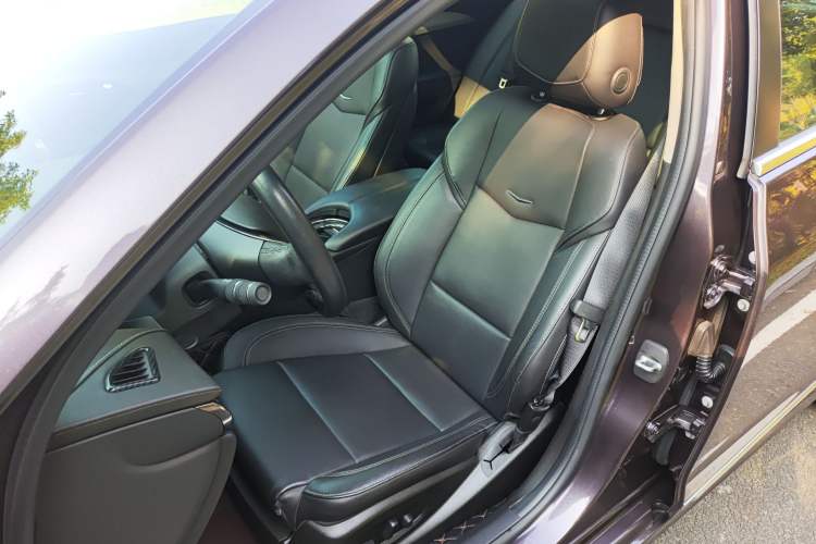 Used Cadillac ATS-L 2017 28T Fashion Edition Interior 2