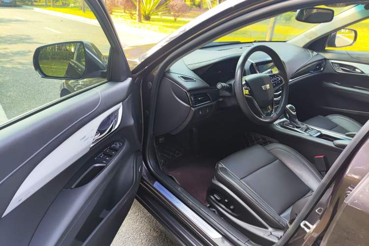 Used Cadillac ATS-L 2017 28T Fashion Edition Interior 3