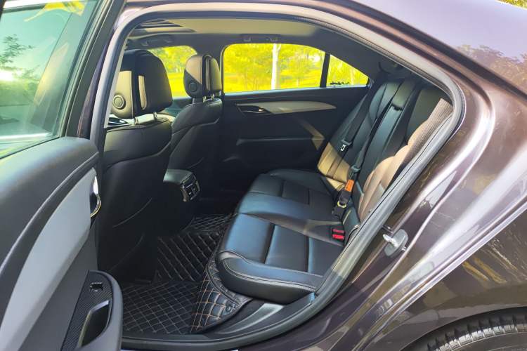 Used Cadillac ATS-L 2017 28T Fashion Edition Interior 7