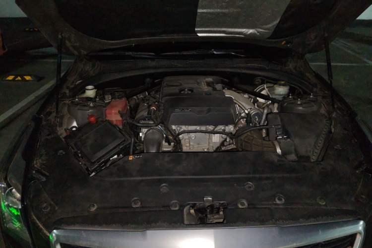 Used Cadillac ATS-L 2017 28T Tech Edition Engine Bay