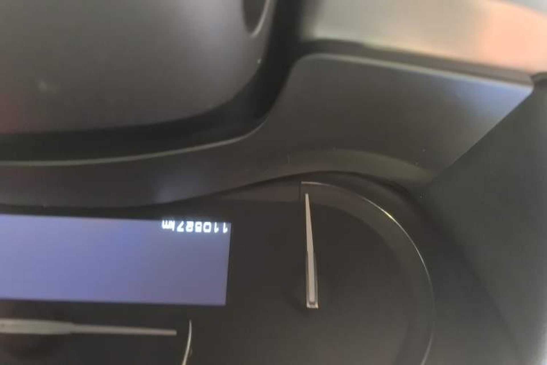Used Cadillac ATS-L 2017 28T Fashion Edition Odometer Close Up