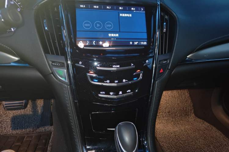Used Cadillac ATS-L 2017 28T Fashion Edition Audio And AC Panel
