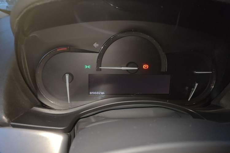 Used Cadillac ATS-L 2017 28T Fashion Edition Odometer Close Up