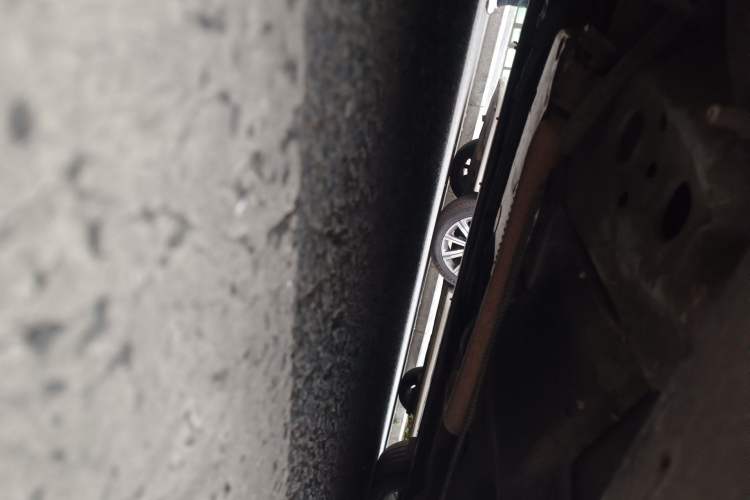 Used Cadillac ATS-L 2017 28T Fashion Edition Chassis Front Left