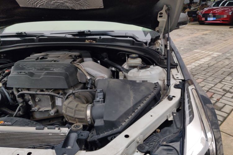 Used Cadillac ATS-L 2017 28T Tech Edition Engine Bay Left