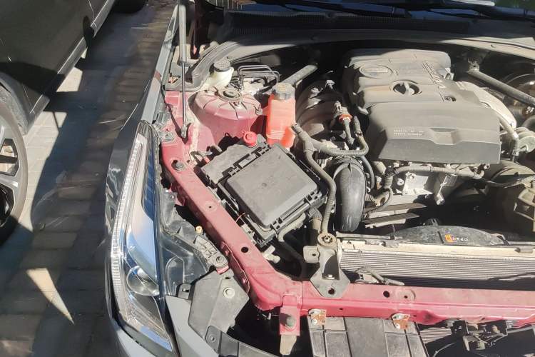 Used Cadillac ATS-L 2017 28T Fashion Edition Engine Bay Right