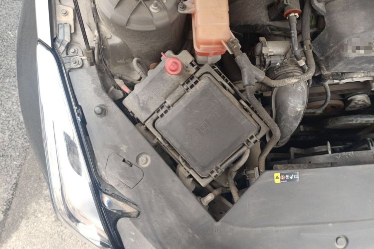 Used Cadillac ATS-L 2017 28T Tech Edition Engine Bay Right