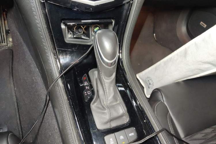 Used Cadillac ATS-L 2017 28T Tech Edition Gear Lever