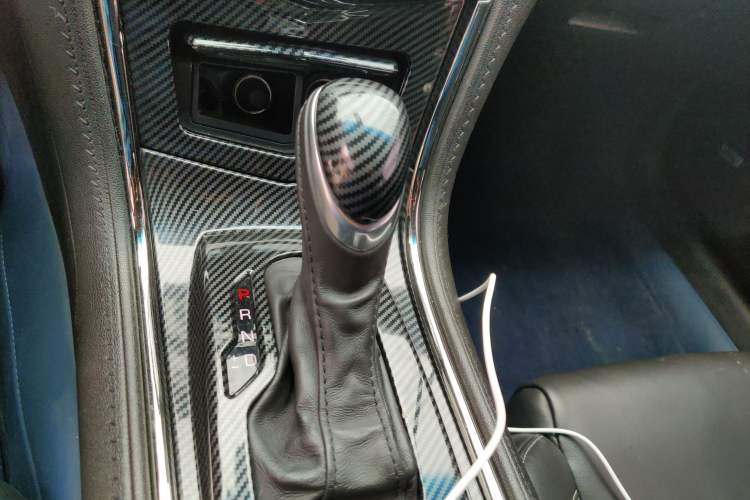 Used Cadillac ATS-L 2017 28T Tech Edition Gear Lever