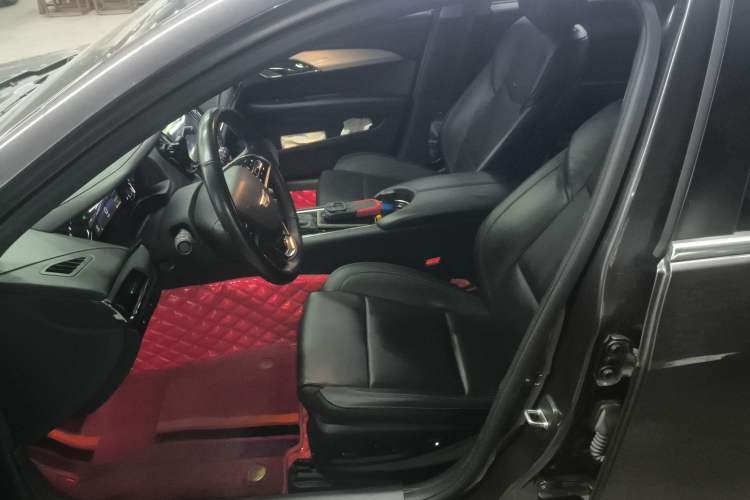 Used Cadillac ATS-L 2017 28T Fashion Edition Left Front Seat