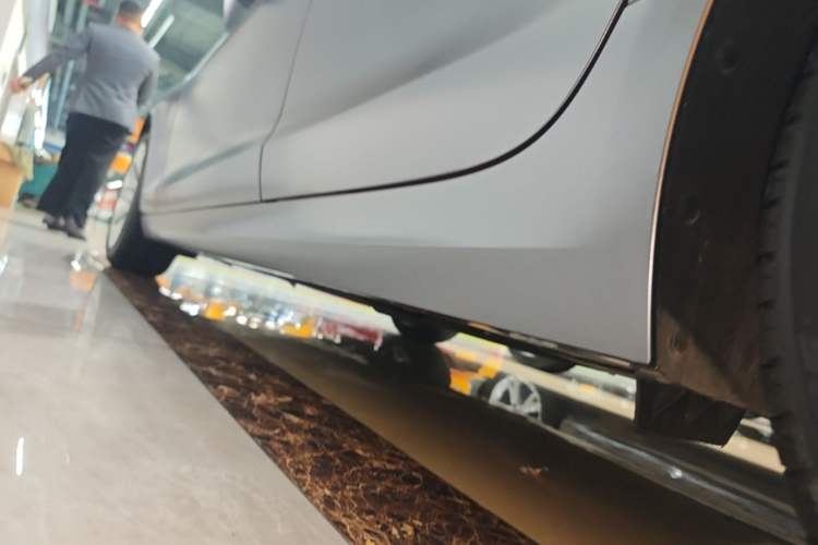 Used Cadillac ATS-L 2017 28T Tech Edition Left Side Sill