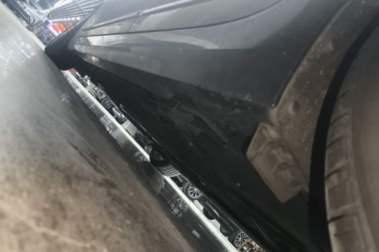 Used Cadillac ATS-L 2017 28T Fashion Edition Left Side Sill