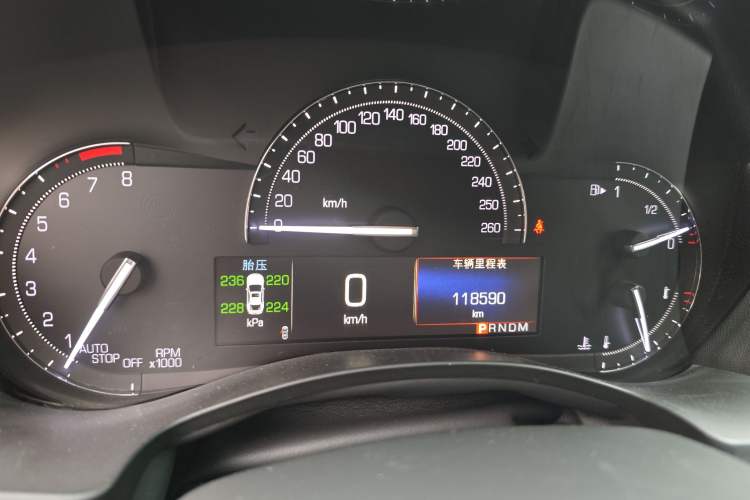 Used Cadillac ATS-L 2017 28T Tech Edition Odometer Close Up