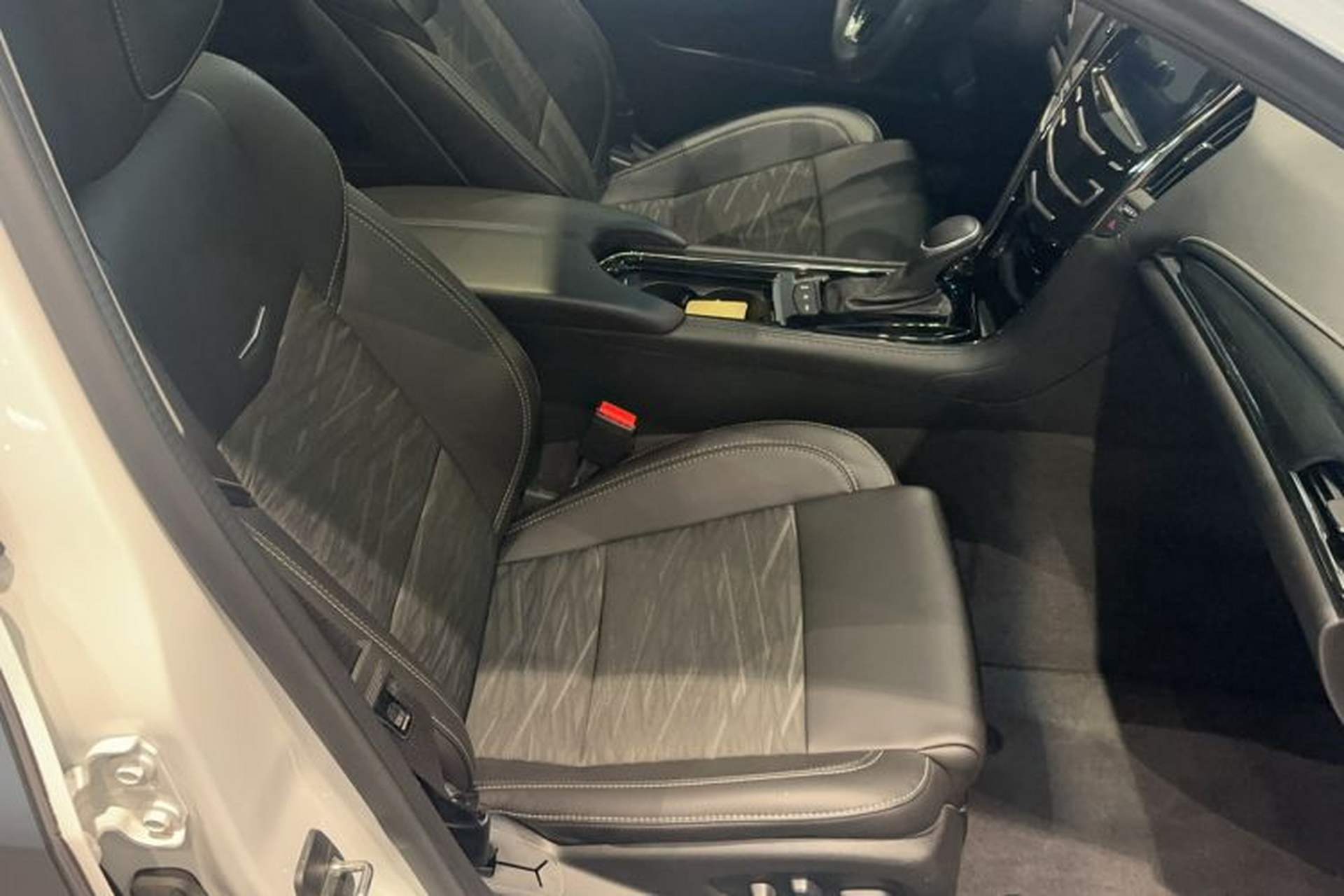 Used Cadillac ATS-L 2017 28T Tech Edition Right Front Seat