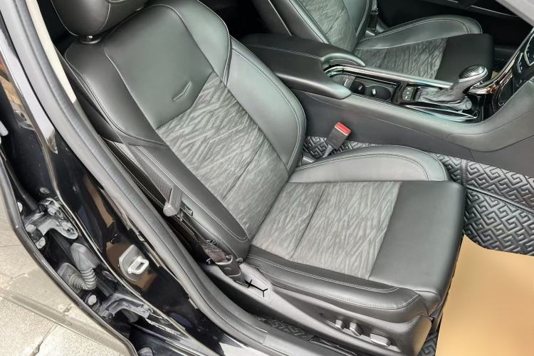 Used Cadillac ATS-L 2017 28T Tech Edition Right Front Seat