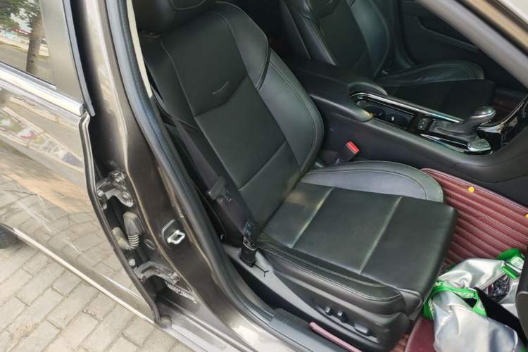 Used Cadillac ATS-L 2017 28T Fashion Edition Right Front Seat