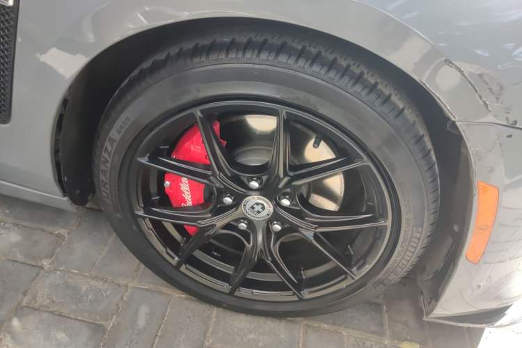 Used Cadillac ATS-L 2017 28T Fashion Edition Right Front Wheel Hub
