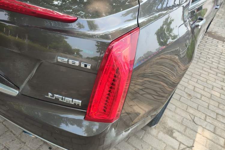 Used Cadillac ATS-L 2017 28T Fashion Edition Right Rear Taillight