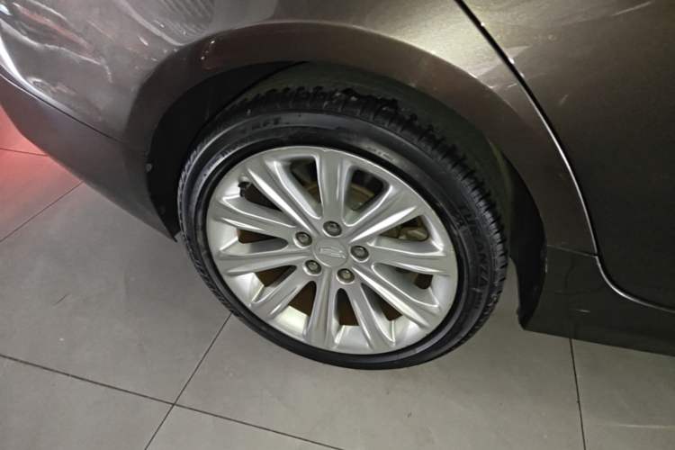 Used Cadillac ATS-L 2017 28T Fashion Edition Right Rear Wheel Hub