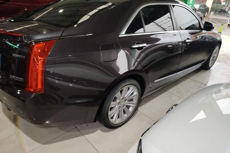 Used Cadillac ATS-L 2017 28T Fashion Edition Right Side