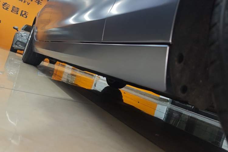 Used Cadillac ATS-L 2017 28T Tech Edition Right Side Sill