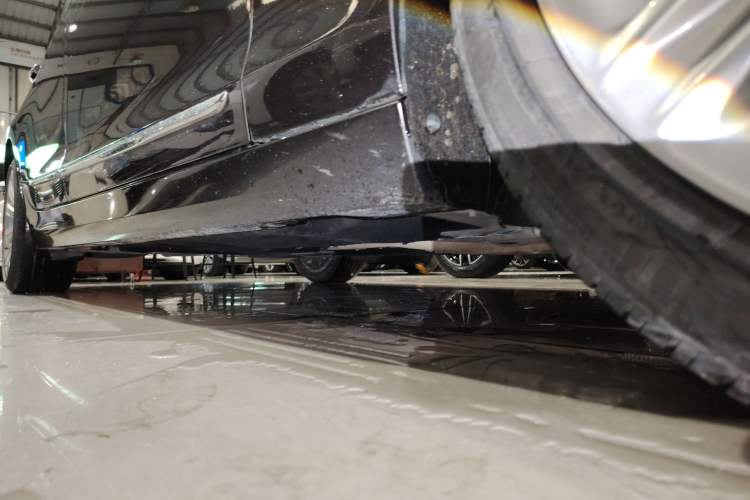Used Cadillac ATS-L 2017 28T Fashion Edition Right Side Sill