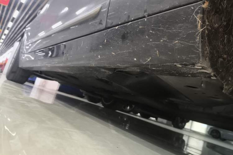 Used Cadillac ATS-L 2017 28T Fashion Edition Right Side Sill