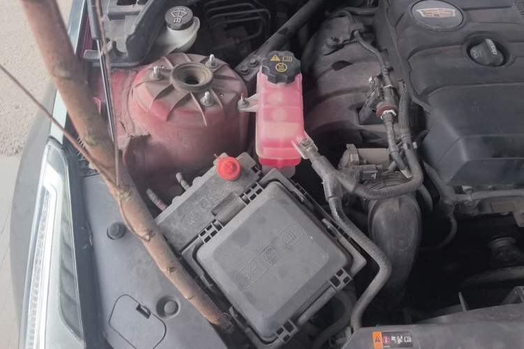 Used Cadillac ATS-L 2017 28T Tech Edition Engine Bay Right