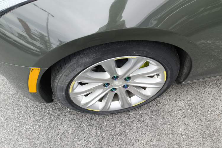 Used Cadillac ATS-L 2017 28T Fashion Edition Left Front Wheel Hub