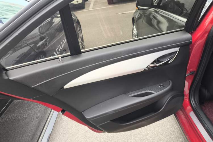 Used Cadillac ATS-L 2017 28T Fashion Edition Left Rear Door Interior