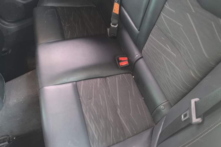 Used Cadillac ATS-L 2017 28T Tech Edition Left Rear Seat