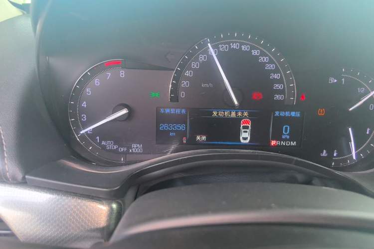 Used Cadillac ATS-L 2017 28T Tech Edition Odometer Close Up