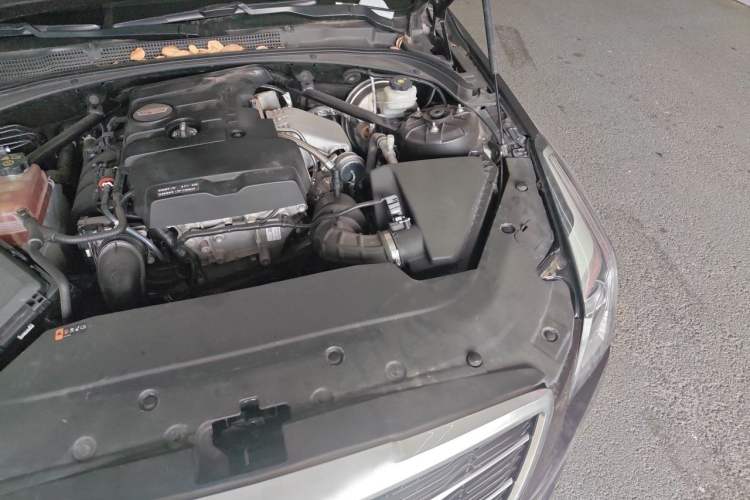 Used Cadillac ATS-L 2017 28T Tech Edition Engine Bay Left
