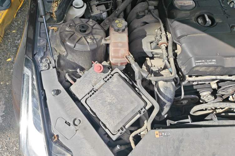 Used Cadillac ATS-L 2017 28T Fashion Edition Engine Bay Right