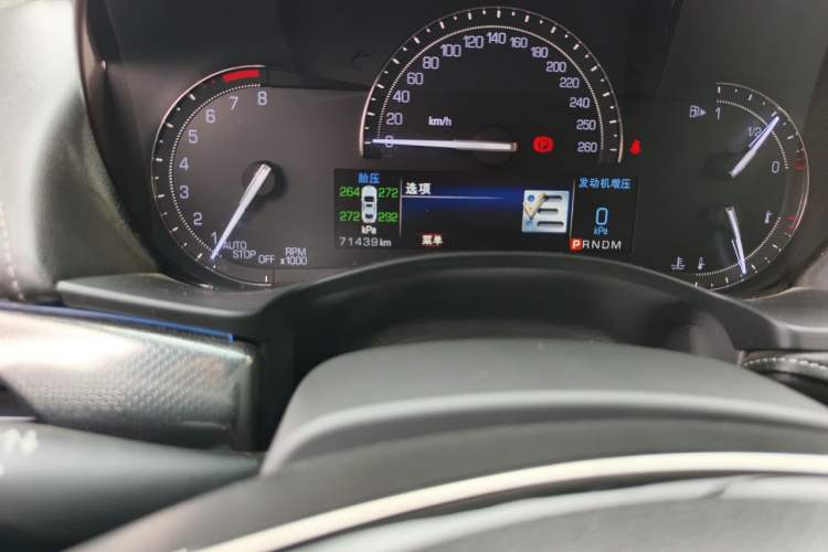 Used Cadillac ATS-L 2017 28T Tech Edition Odometer Close Up