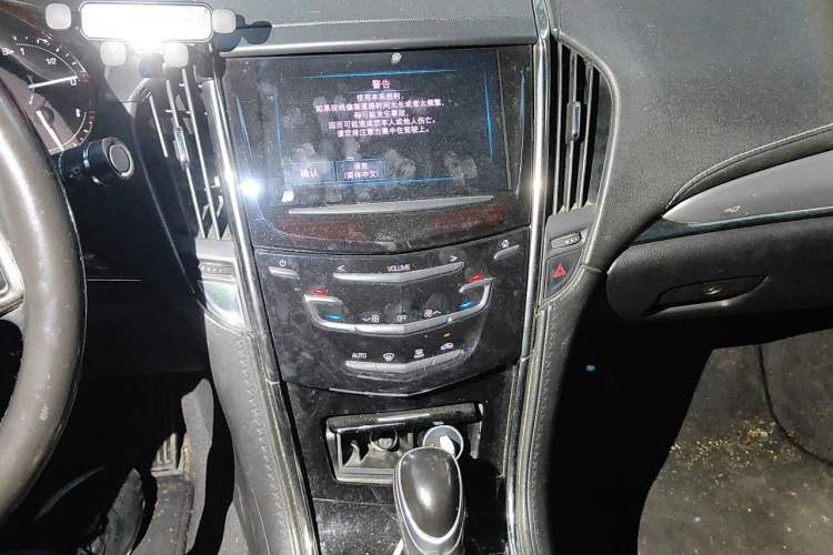 Used Cadillac ATS-L 2017 28T Fashion Edition Audio And AC Panel