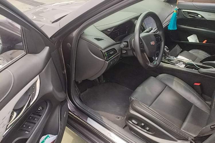 Used Cadillac ATS-L 2017 28T Fashion Edition Driver Seat