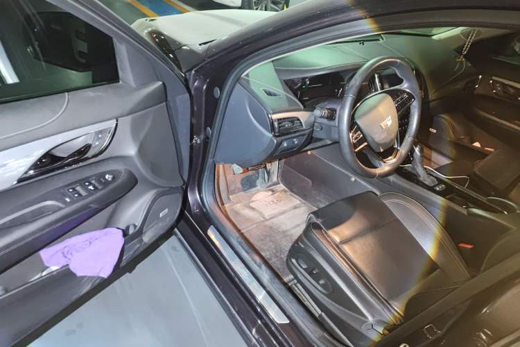 Used Cadillac ATS-L 2017 28T Fashion Edition Driver Seat